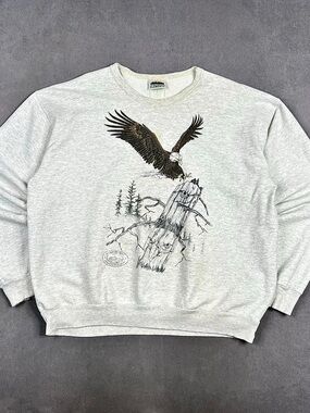 Vintage Northern Elements Eagle Graphic Sweatshirt in Gray